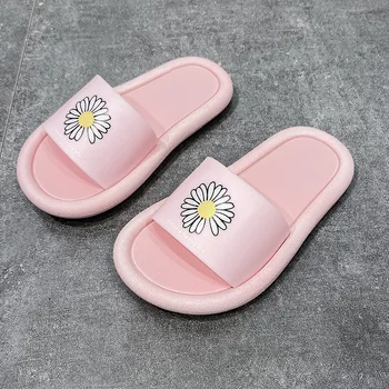 

Children's Candy Colors Bathroom Slippers Boys Girls Soft Daisy Flower Drag Slippers Little Kids Outdoor Open Toe Beach Sandals