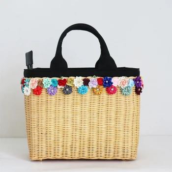 

Women's handbag luxury rattan Messenger bag Canvas handmade rattan weaving 2019 summer beach Shredded flower bag