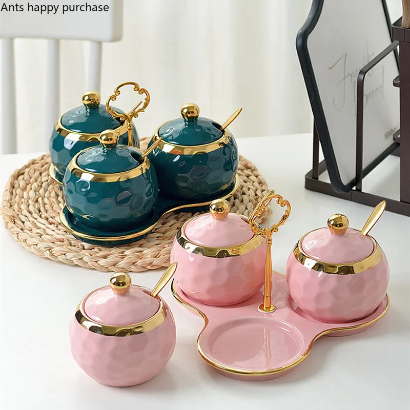 صندوق توابل أخضر وردي مع صينية