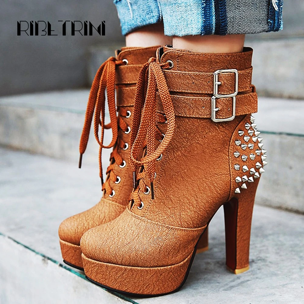 

RIBETRINI Women Rivet Boots Fashion Square High Heels Buckle Blet Strap Shoes Woman Winter Autumn Fur Platform Ankle Boots 34-48