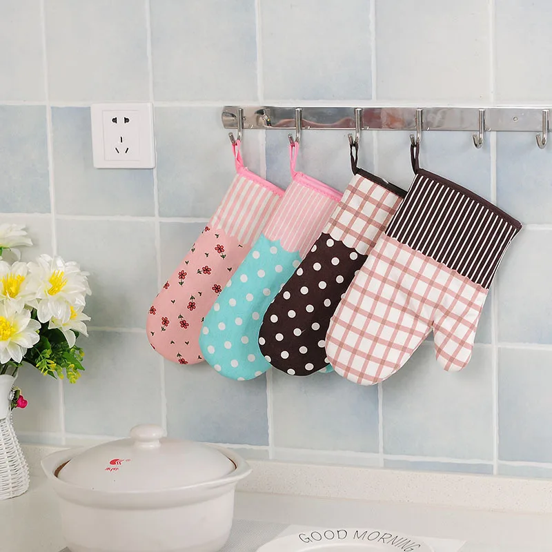 Microwave-oven-special-insulation-gloves-thickened-high-temperature-oven-anti-hot-kitchen-baking-heat-resistant-gloves (1)