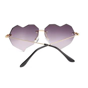 

Sunglasses Fashion Unique Love Heart Shape Women Sunglasses Clear Gradient Lens Eyewear Ladies Trending Sun Glasses Shades UV400