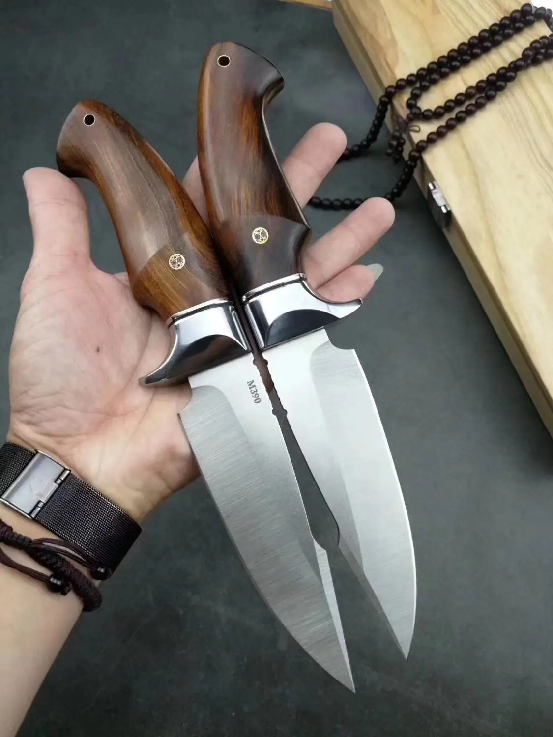 

High Quality tactics fixed knife M390 powder steel blade 61HRC G10 or Wood handle outdoor camping hunting survival knives tools