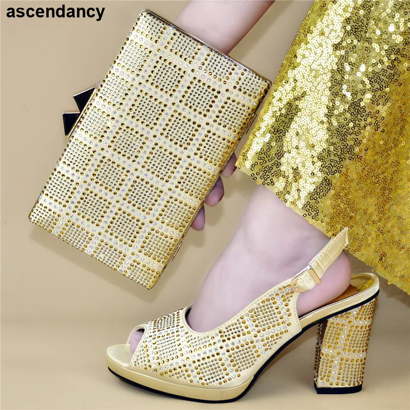 

New Decorate Italian Shoes with Matching Bags Shoes and Bag Set African Sets Square Heel Bridal Elegant Party Metal Decoration