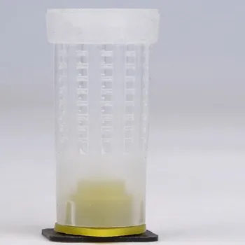 

7.8*2.5cm 10pc/lot plastic Multifunctional anti-bite protective cover with cup beekeeping tool D038