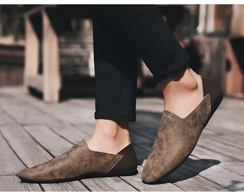 

OLOMM 2019 new large size men's shoes massage men's Korean casual lazy shoes tide shoes WY26