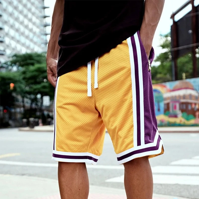 pantaloni da basket
