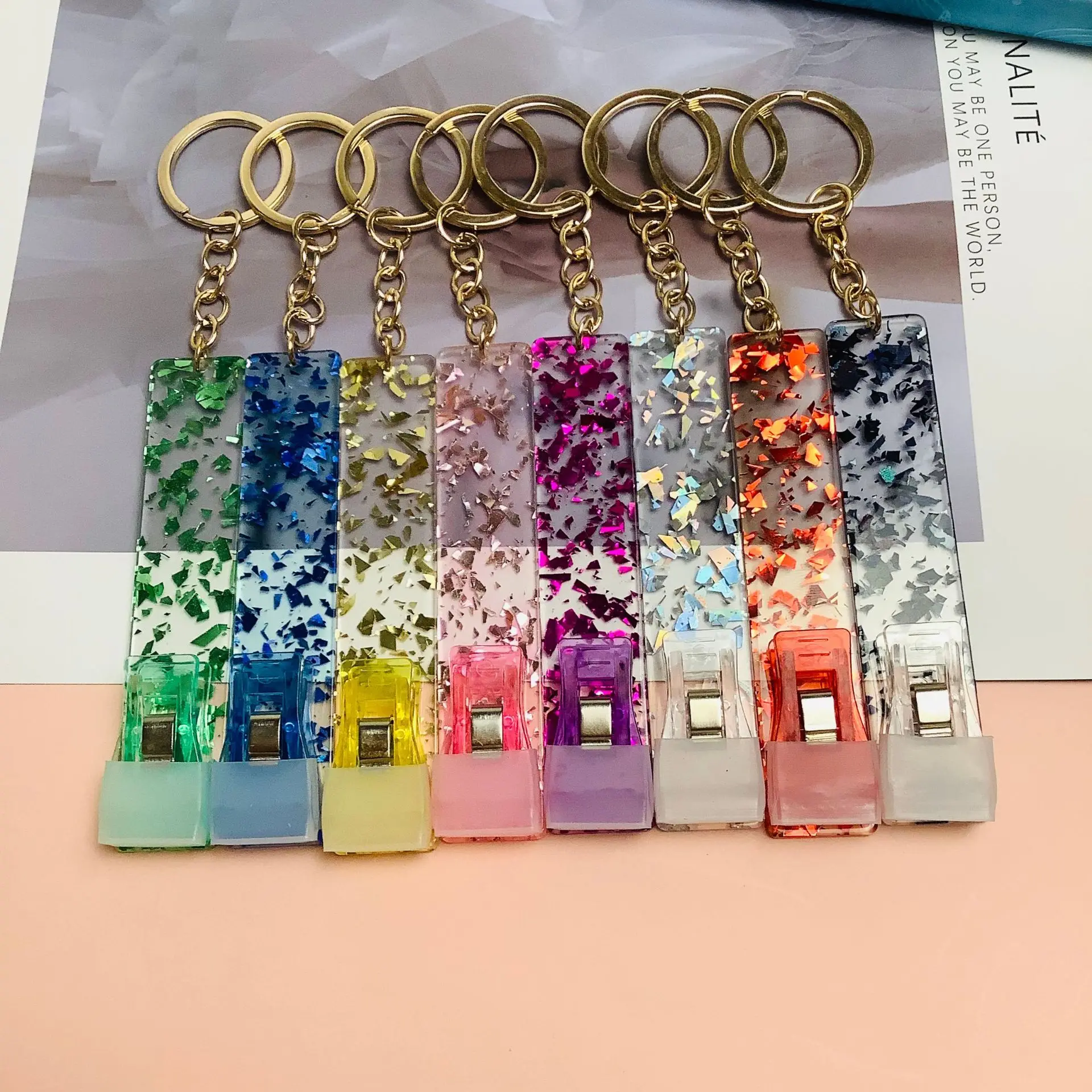 Wholesale Joint Holders Woman Gift Popular Transparent Powder Blunt  Accessory Bracelet Tool Atm Card Grabber For Long Nails - Key Chains -  AliExpress