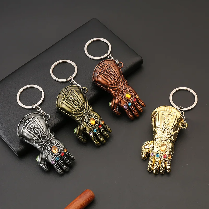

Metal Thanos Infinity Glove keychain Pendant Avengers Keychain Birthday Gift Keychain Backpack Pendant Four Colors Hot Seller