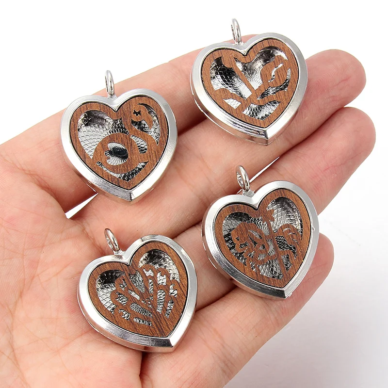 

1Pcs Love Shape Environmental Protection Alloy Incense Box Necklace Jewelry Magnetic Perfume Small Box Aromatherapy Machine