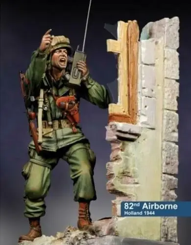 

Unassambled 1/24 75mm modern stand man and base 75mm Resin figure miniature model kits Unpainted