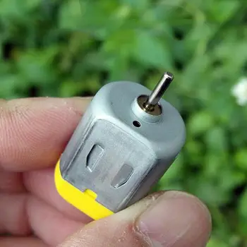 

DC 6V-12V 13300RPM High Speed Strong Magnetic Mini S.M.C Standard 130 Motor DIY Toy RC 4WD Car