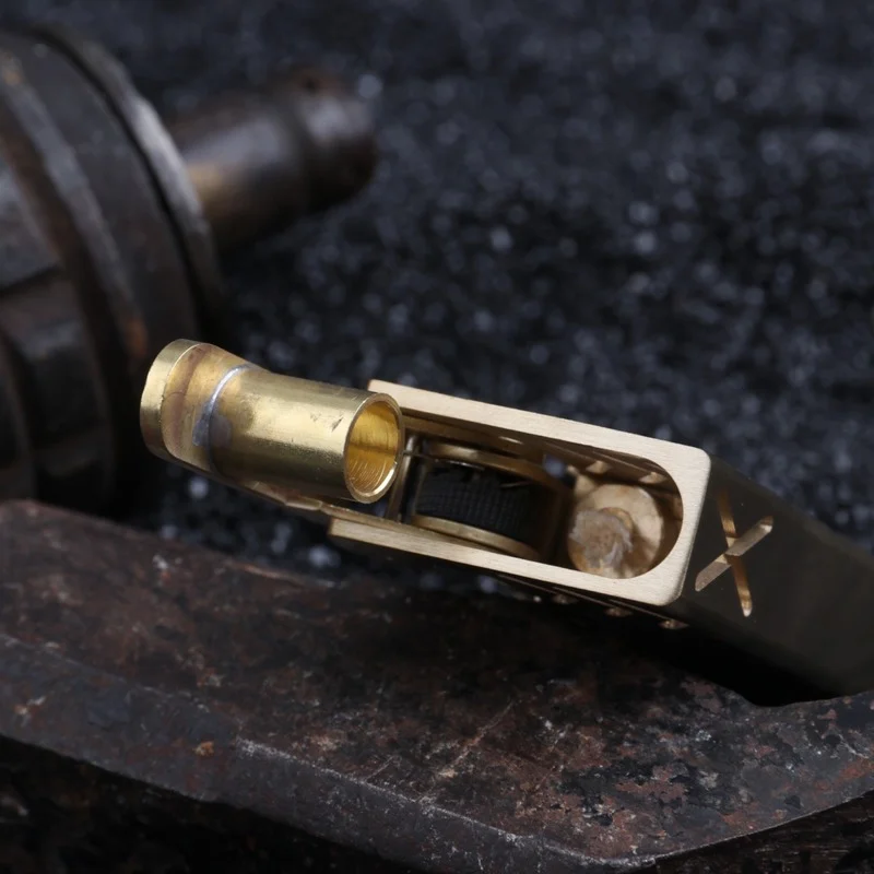 

New Hand-made Brass Mechanical Lever Kerosene Gasoline Trench Lighter Vintage Grinding Wheel Flint Cigarette Ignition Man's Gift