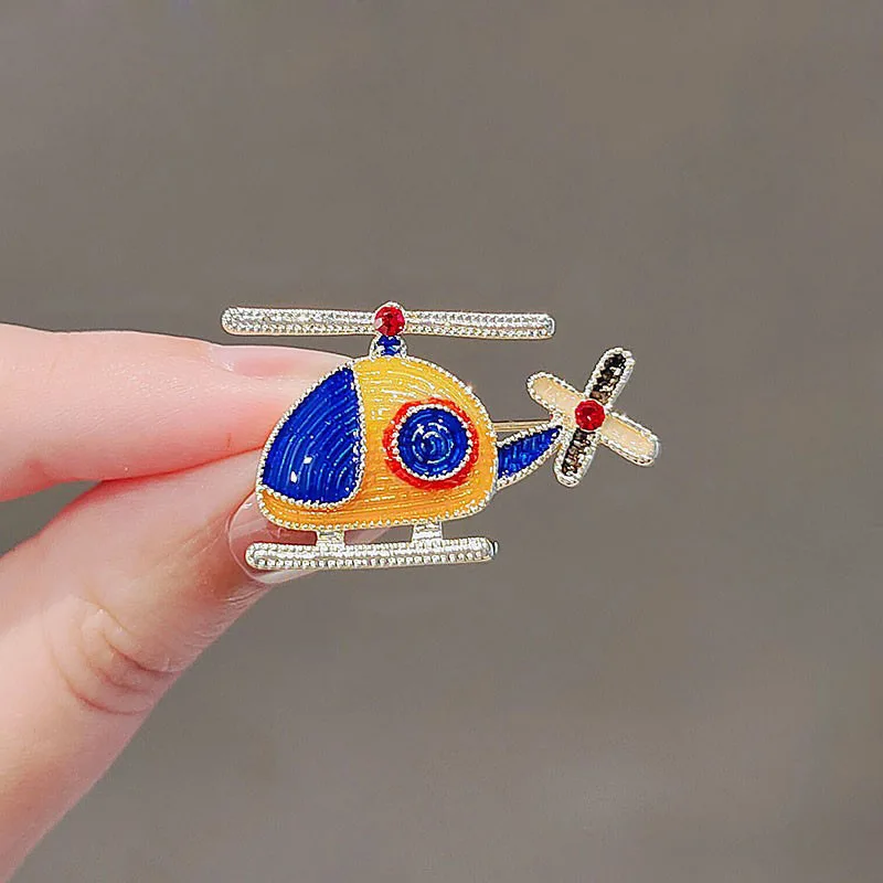 High Quality Metal Airplane Brooches For Women Enamel Pins Luxulry