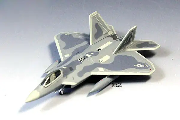 F-22A 1ST OPERATION GROUP LANGLEY 1/200 литая модель самолета Hogan