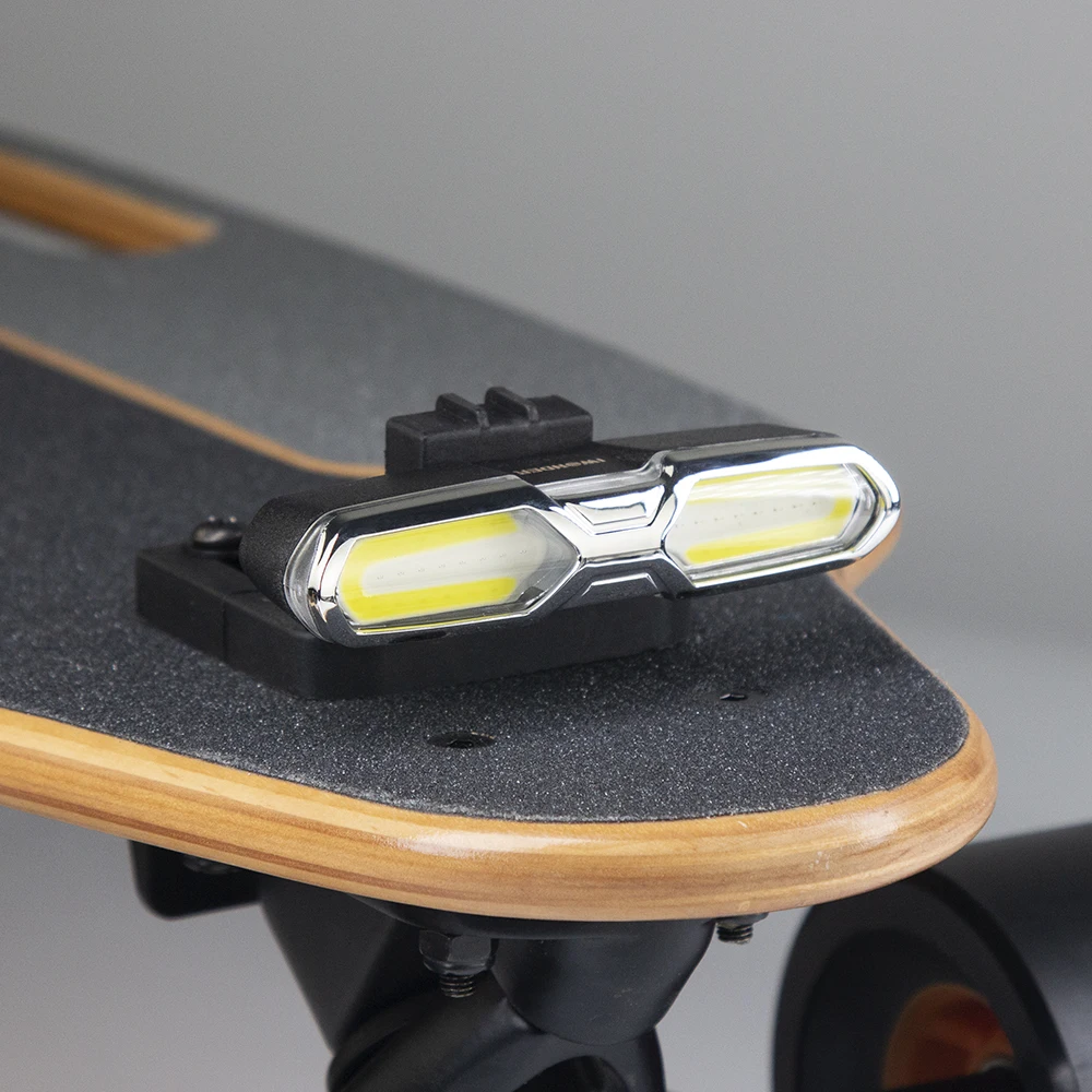 V3.0 Waterproof USB Rechargeable Skataboard LED Flashing Safety Rear Light