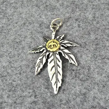 

Takahashi Kagura Goro's Trends Retro Men Women Thai Silver Jewelry 925 Sterling Silver Necklace Eagle Maple Leaf Feather Pendant