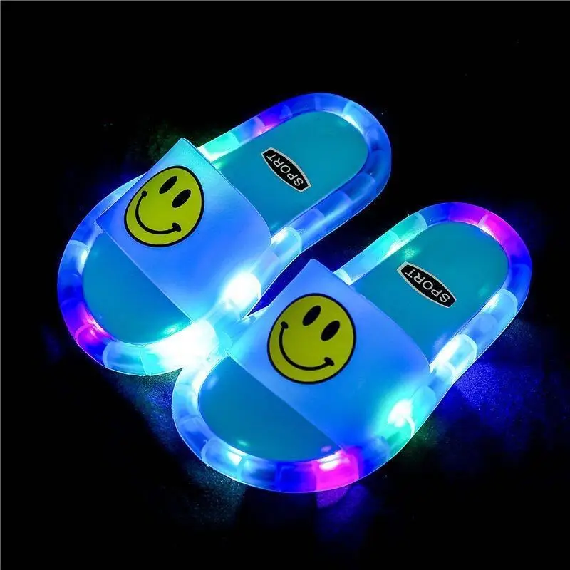 

2022 Smiling Light Up Slippers Children LED Kids Slippers Baby Bathroom Sandals Shoes for Girl Boys Flip Flops Blue Slipper