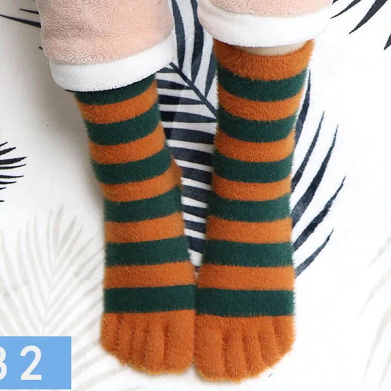 SHEKINI Anti-Rutsch-Socken Damen – 5 Paar, Korallenfleece, Warm & Flauschig, Für Größe 35–40