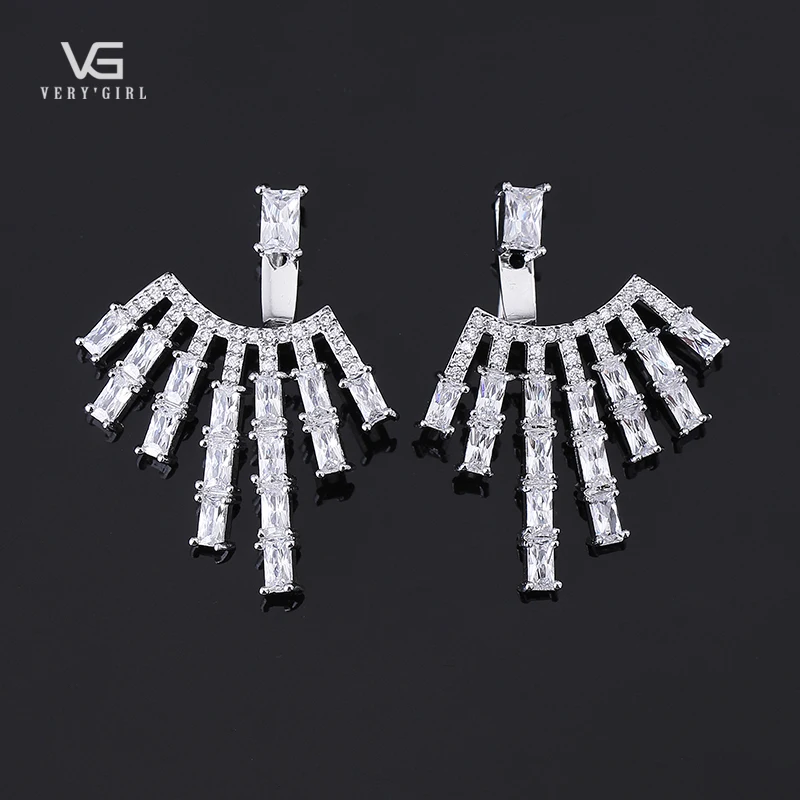 Очень модные серьги-гвоздики с кристаллами спереди и сзади для девочек, изящные прозрачные ювелирные изделия из кубического циркония ААА