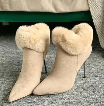 

2019 new autumn and winter winter shoes wild thin high-heeled pointed fashion plus velvet ankle boots black