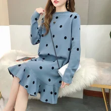 Студенческий стиль, большой размер, волнистый подол, узор в горошек, трикотажное платье, свободный крой, длинный, выше колена, свитер, платье, осенняя одежда