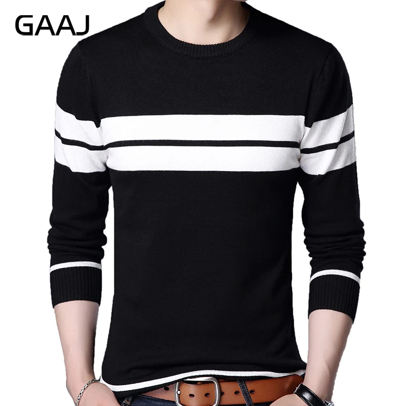 black and white knitwear