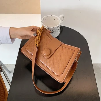 

French Special-interest Design Bag New Fashion Shoulder Underarm Bag Retro Crossbody Small Square Bag Women Flap Small Package