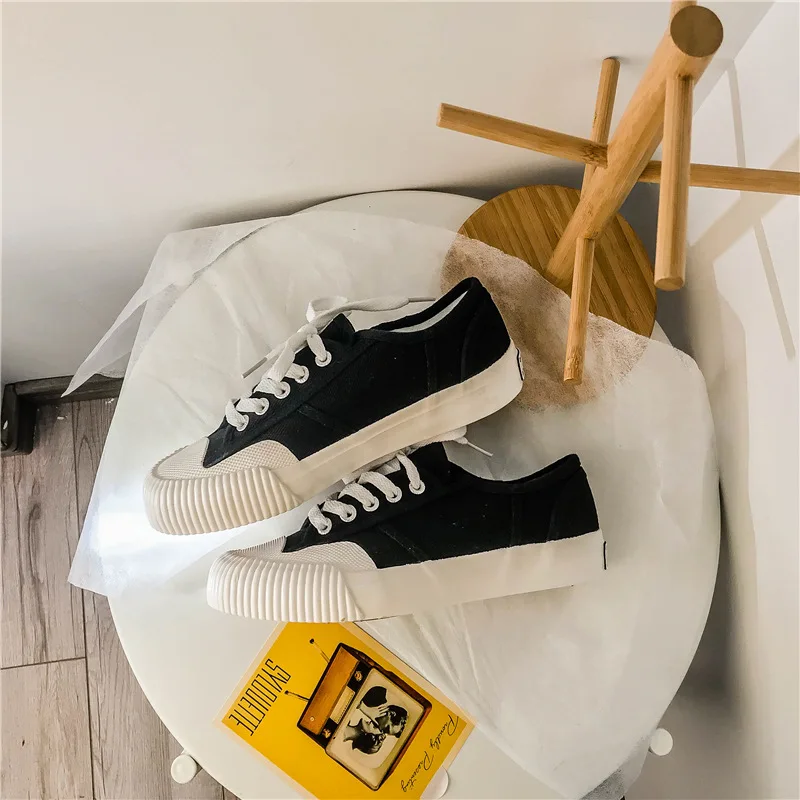 Brand 2021 New Women Canvas Shoes Low Cut Breathable Flats Shoes Woman Lace-Up Solid Fashion Sneakers High Quality Ladies Shoes