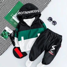 Комплект одежды в полоску с капюшоном для маленьких мальчиков и девочек, Повседневный хлопковый спортивный костюм для мальчика, футболка+ шорты, спортивная детская одежда для девочек