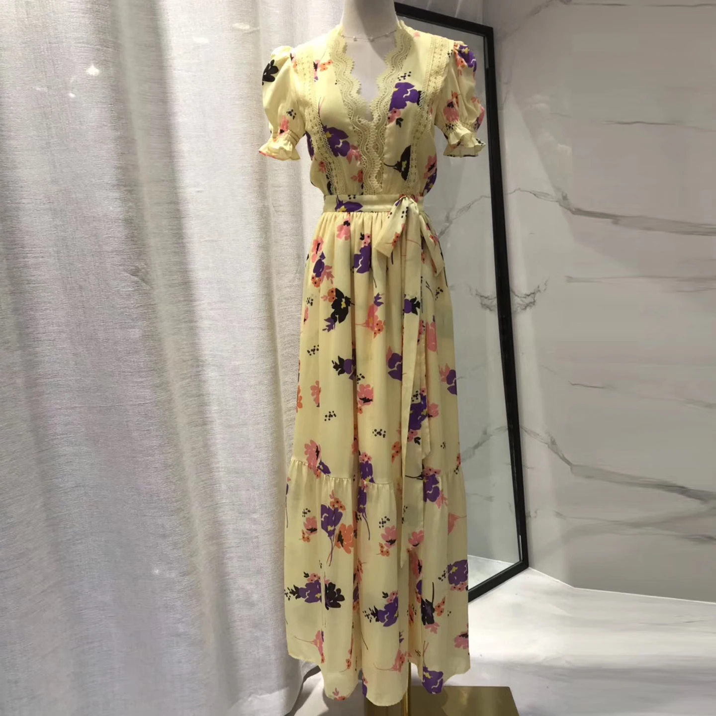 

Red RoosaRosee Designer Women Sexy Deep V Neck Backless Flower Print Short Sleeve Party Dress Elegant Lady Holiday Vestidos Robe