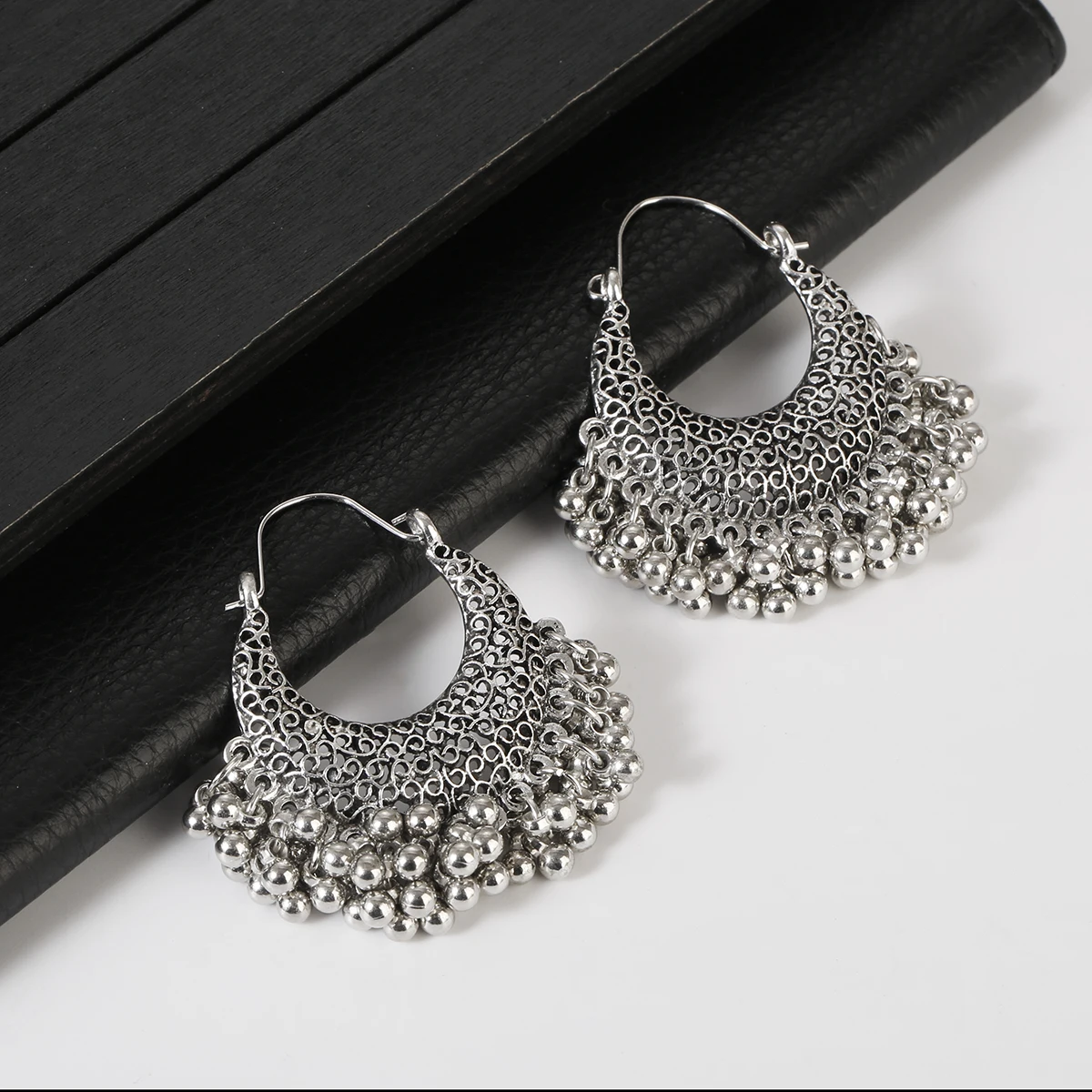 Jhumki Bell - Orecchini Lunghi Con Nappe In Perle, Stile Bohémien Vintage Indiano, Grandi Pendenti Esagerati Per Donne