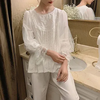 

Spring And Autumn Women's Casual Home Wear Set Slim Round Neck Lace Edge Long Sleeve White Cotton Embroidered Top + Trousers Set