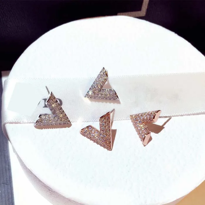

New V Shape Cute Rose Gold Silver Color Stud Earrings with Bling Zircon Stone for Women Fashion Jewelry Korean Earrings