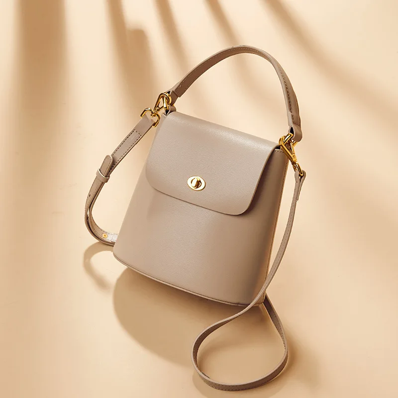 

Bucket 2020 Portable Oblique Satchel Cowhide Single Shoulder Small Bag Genuine Leather Female Package 0128