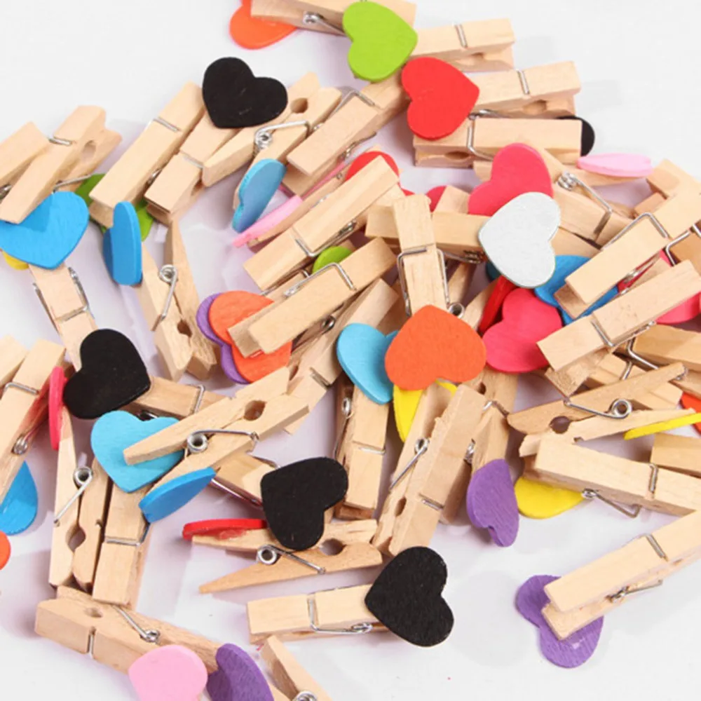

10Pcs/Lot Mini Cube Shape Heart Shape Wooden Clip DIY Photo Memo Paper Clips Windproof Wooden Place Card Holder Clothes Stand