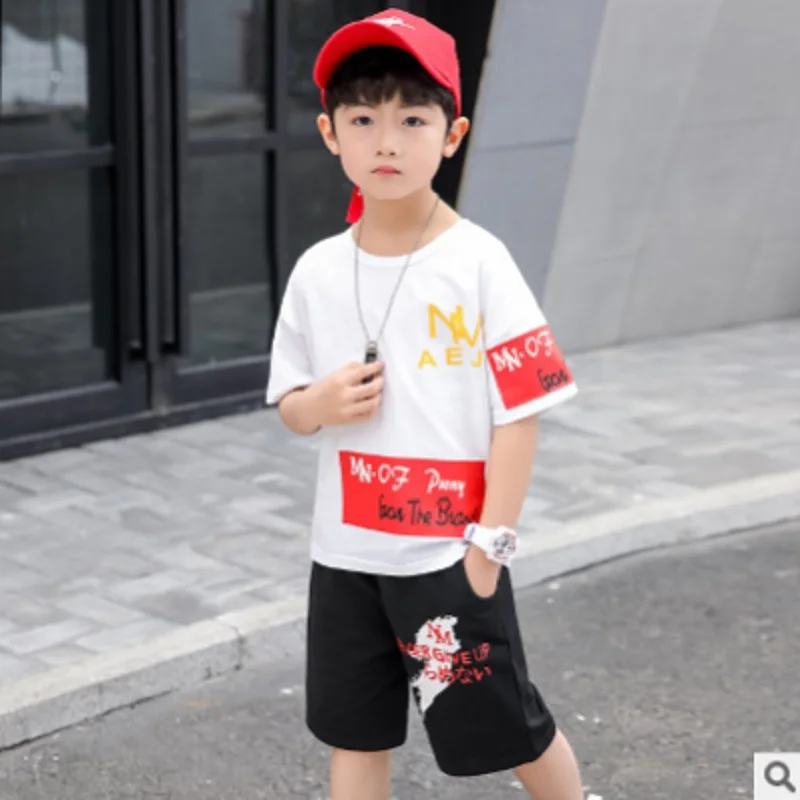

Boys Sports Clothing Set 2019 New Summer Children 's 2 Letter Patchowrk Colors Clothing Sets Kids Clothes Suits Size6-14 ly232
