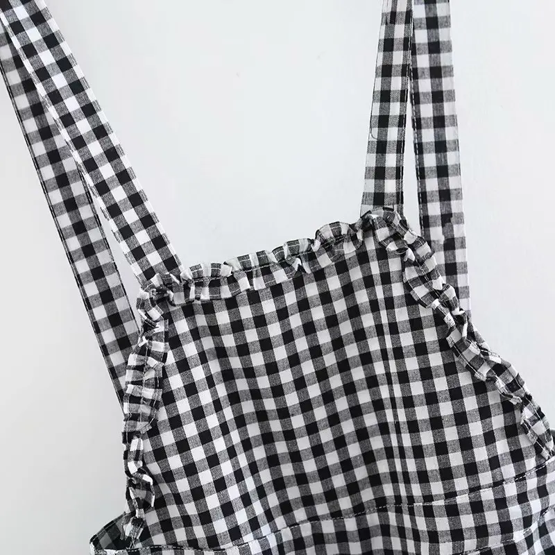 Рисунок 4 - Комбинезон женский летний