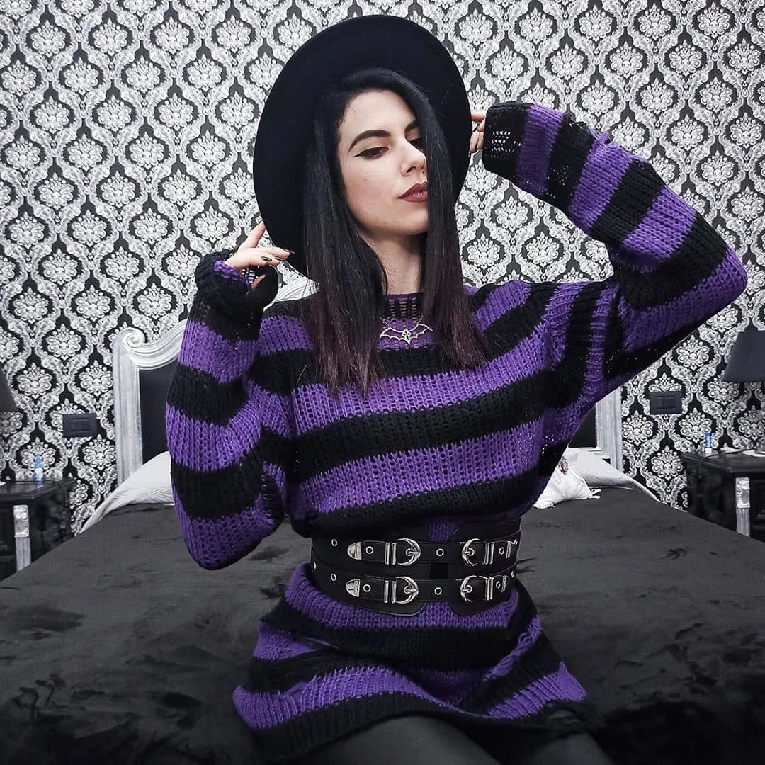 Punk Gothic długi Unisex sweter 2021 lato kobiety paski fajne Hollow Out Hole Broken Jumper Loose Rock cienki ciemny Streetwear Top 5 Punk Gothic długi Unisex sweter 2021 lato kobiety paski fajne Hollow Out Hole Broken Jumper Loose Rock cienki ciemny Streetwear Top 5