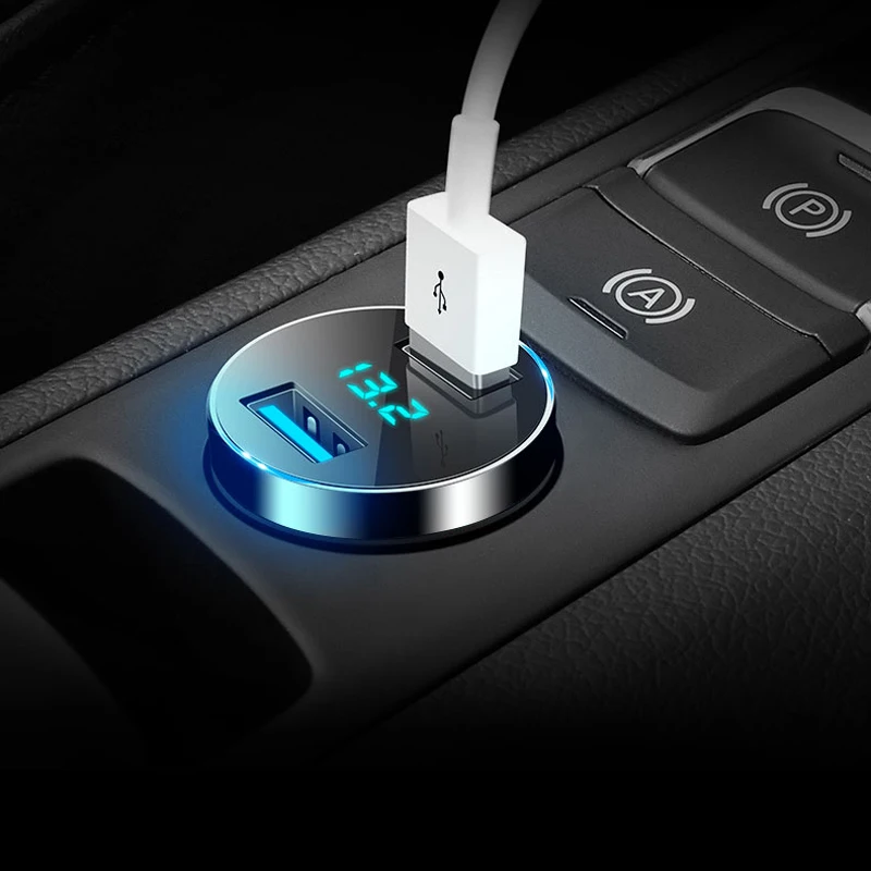 Автомобильное зарядное устройство с светодиодный портами USB 500 А и светодиодным