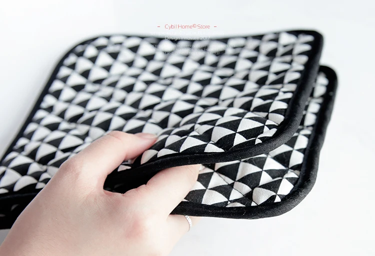 2/4 pieces set thick cotton heat Resistant Hot Pads Multipurpose Pot Holders, Trivets, Jar Openers, & Spoon Rests