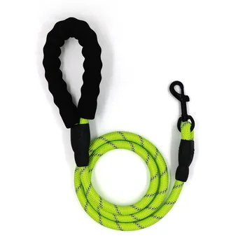 

Pet Supplies Reflective Multi-Color round Rope Dog Hand Holding Rope Dog Chain Dog Traction Rope Comfortable Handle Medium Large