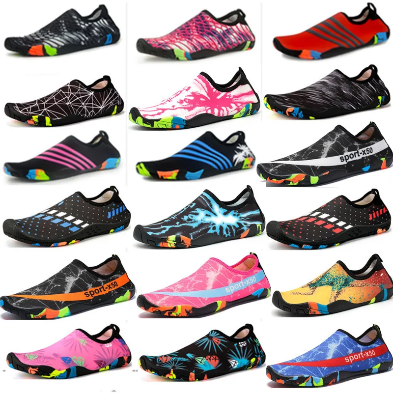

2020 New Outdoor Swimming Water Aqua Shoes Men Women Beach Camping Shoes Unisex Aqua Walking Lover Yoga Shoes Non-slip Sneakers