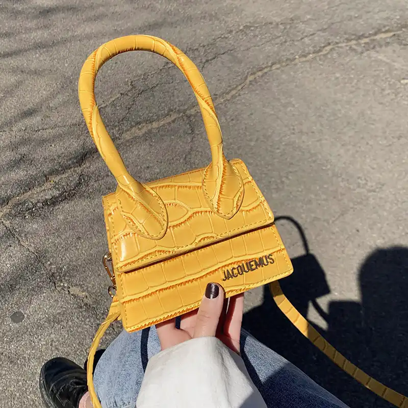 jacquemus mini purse