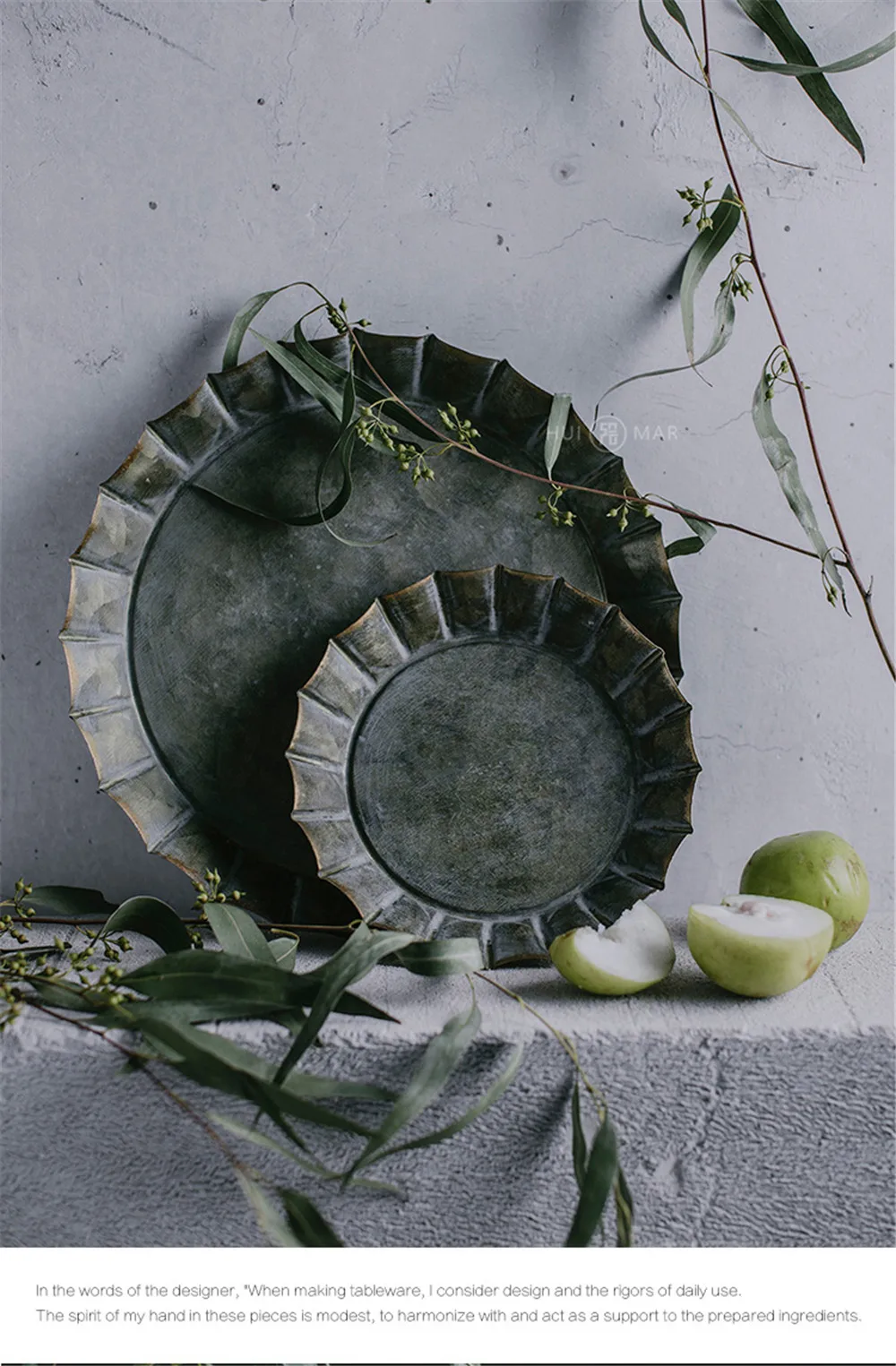 Ins Nordic Retro Rural Metal Bread Plate Chic Round Dessert Cake Tray Jewelry Display Storage Tray for Home Decor Shooting Props