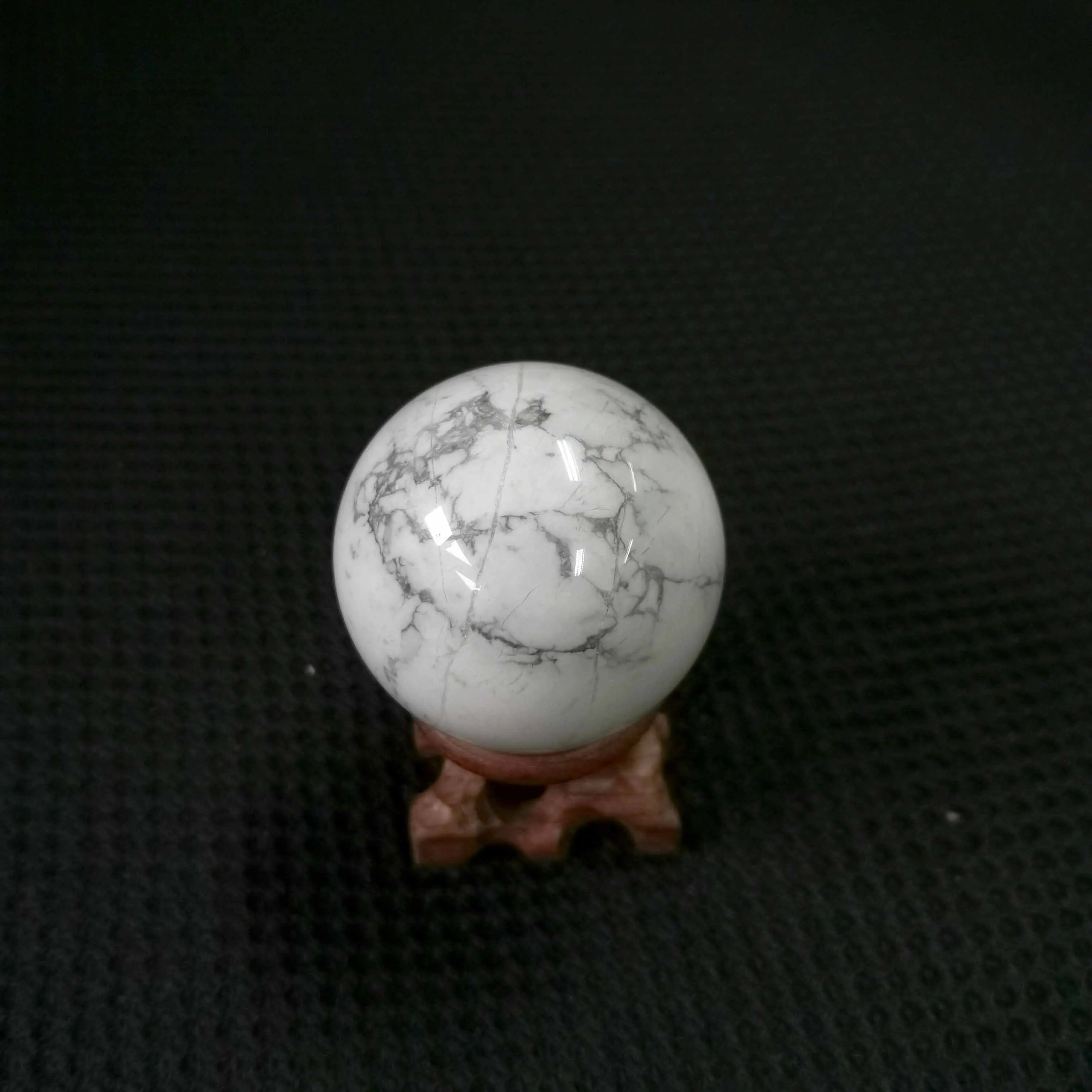 

Natural Howlite Sphere Crystal Quartz Globe Ball Rock Mineral Chakra Reiki Healing Home Decoration Craft