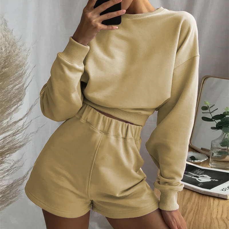 

Women Two Piece Outfits Set Ladies Long Sleeve Solid Color Loose Crop Top Pullovers Top Elastic Waist Shorts Set Two Piece Suit