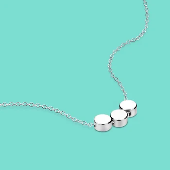 

Simple silver jewelry female models 925 sterling silver necklace round pendant design popular clavicle necklace Anniversary gift