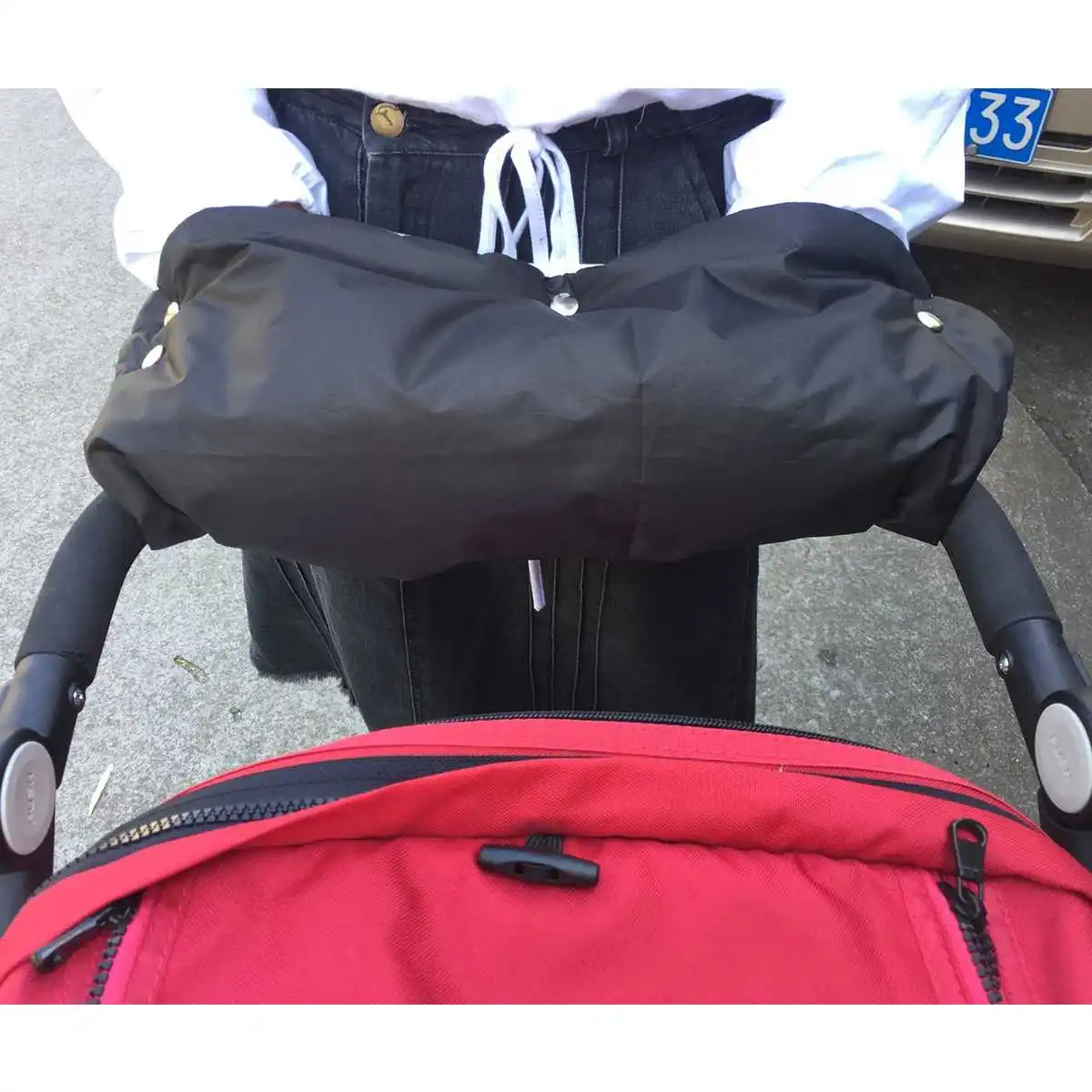 Зимние теплые варежки на коляску для новорожденного ребенка, перчатки для рук, ветрозащитные перчатки, водонепроницаемые флисовые аксессуары для коляски - Цвет: Черный