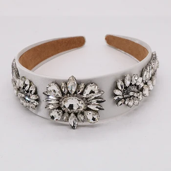 

Luxury Handmade Art Retro Jewelry White Crystal Hair Accessories Baroque Wedding Dress Tiara Crown Casting Party Headwear